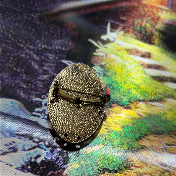 Gold Cameo Brooch - Picture 6 of 7